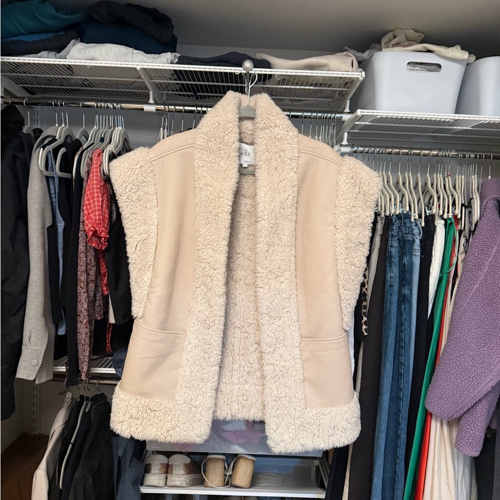 A.L.C. Sutton Faux Shearling Fur Vest Size Small - Picture 3 of 5